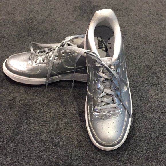 Nike Shoes - Nike Air Sneakers